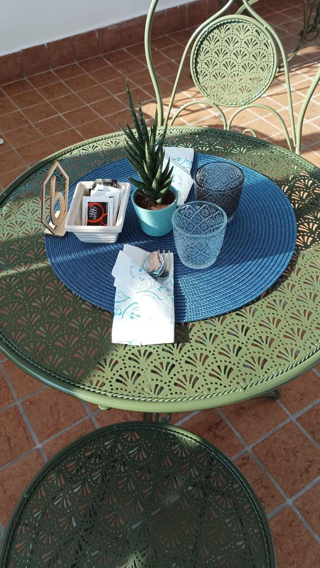 ホテル La Terrazza Delle Fate ナポリ エクステリア 写真