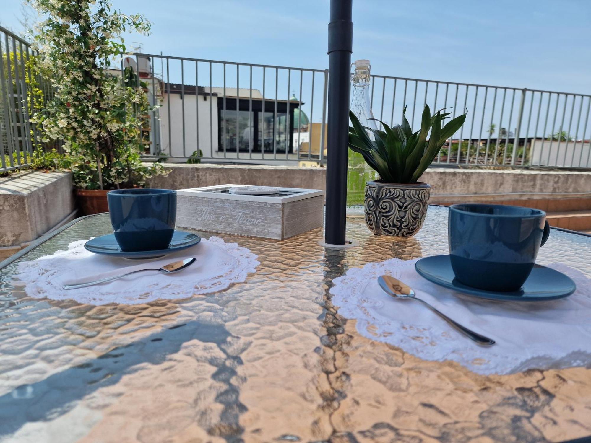 ホテル La Terrazza Delle Fate ナポリ エクステリア 写真