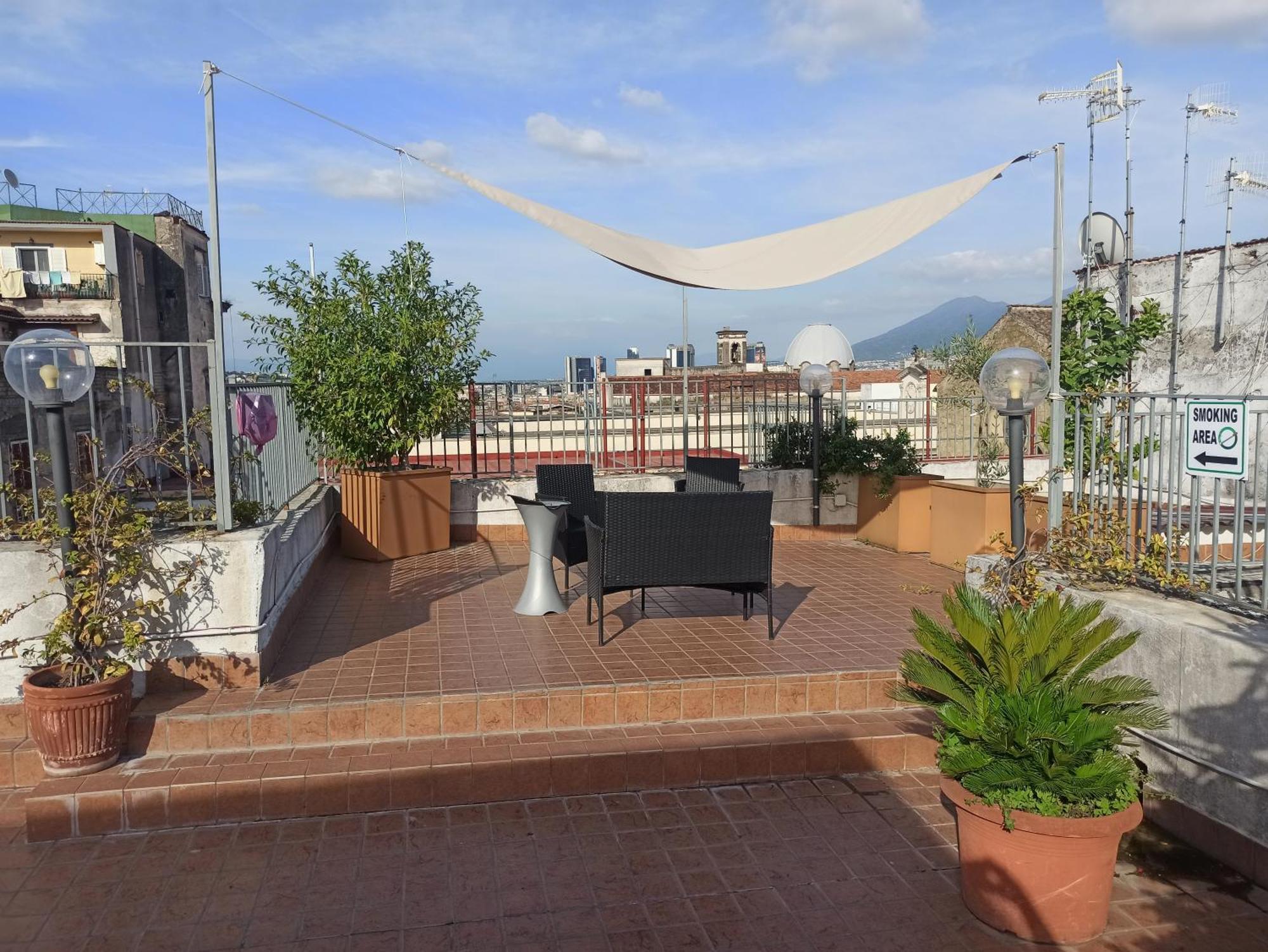ホテル La Terrazza Delle Fate ナポリ エクステリア 写真